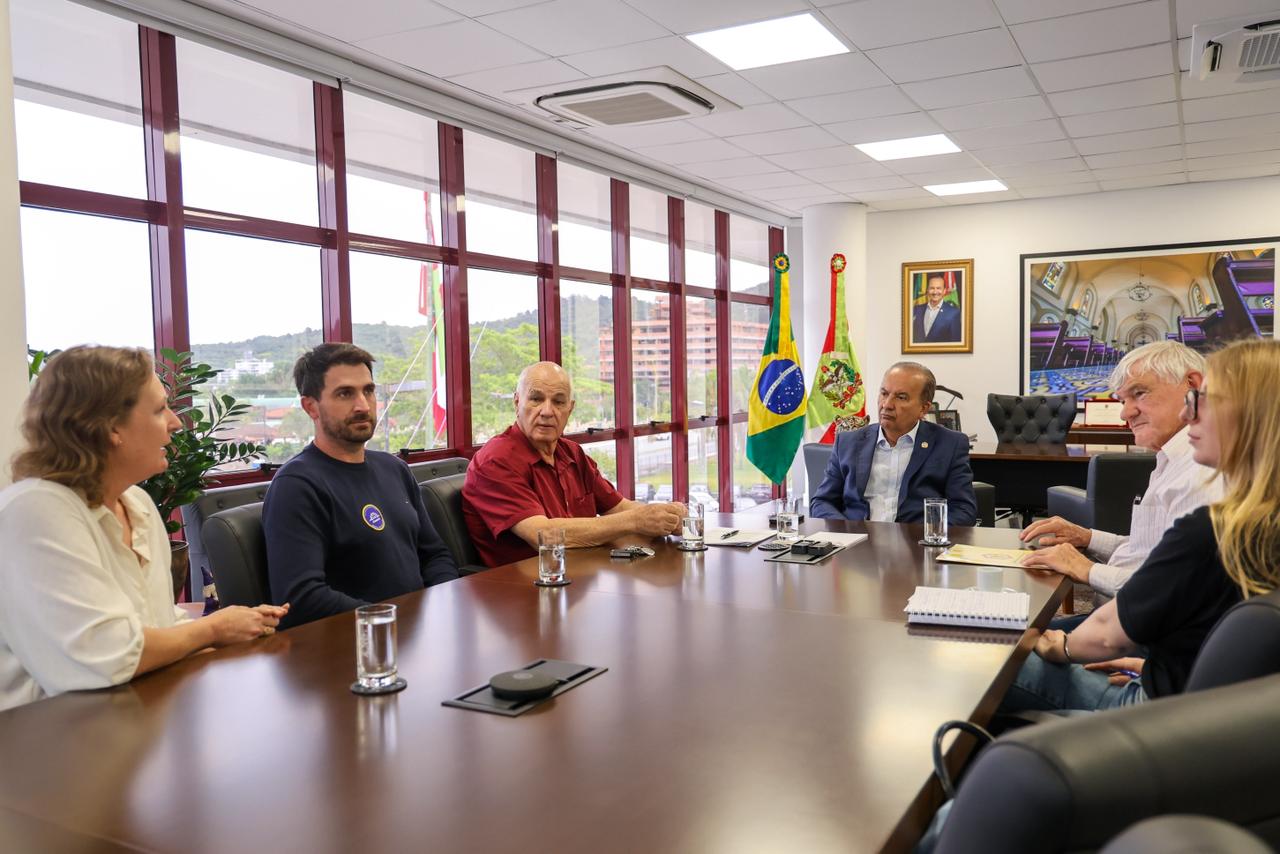 WhatsApp Image 2025-11-18 at 16.04.18 (1)